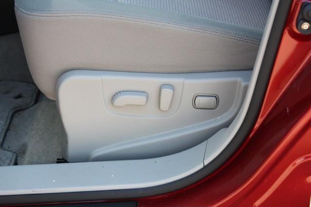 Nissan Rogue 2011 photo 9