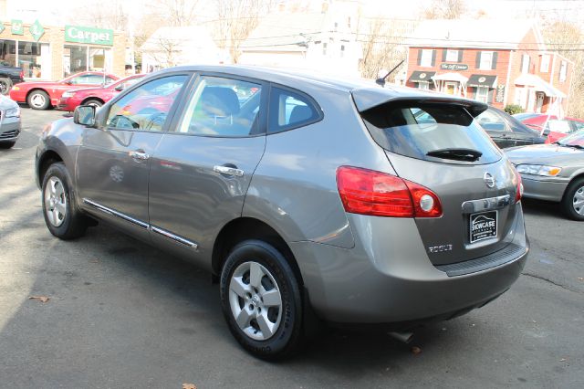 Nissan Rogue 2011 photo 2