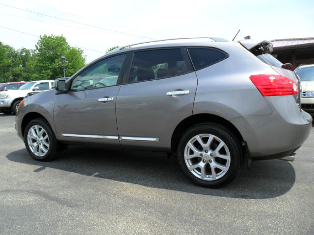 Nissan Rogue 2011 photo 1