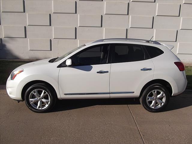 Nissan Rogue 2011 photo 1