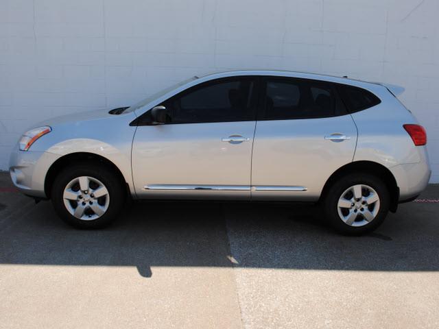 Nissan Rogue 2011 photo 2