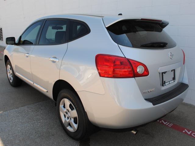 Nissan Rogue 2011 photo 3