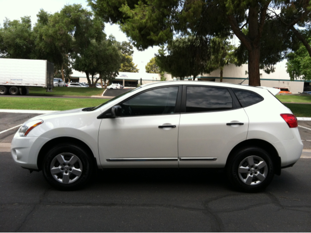 Nissan Rogue 2011 photo 4
