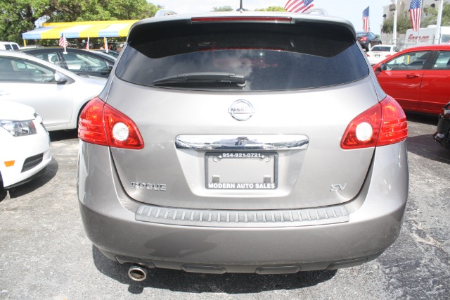 Nissan Rogue 2011 photo 1