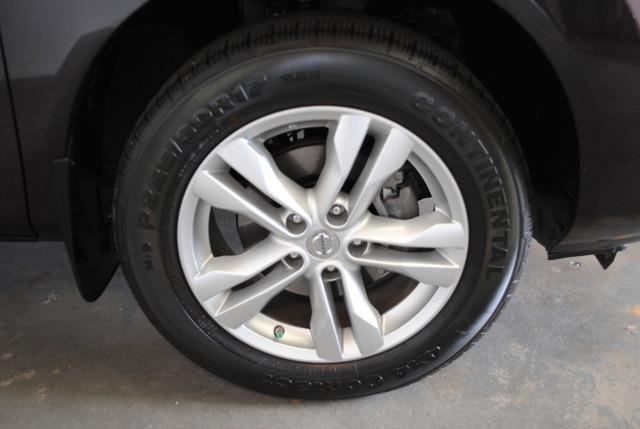 Nissan Rogue 4.6L Eddie Bauer SUV