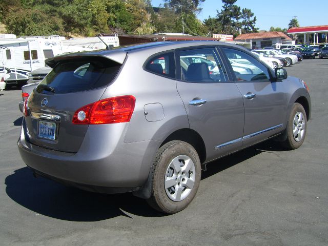 Nissan Rogue Touring / AWD SUV