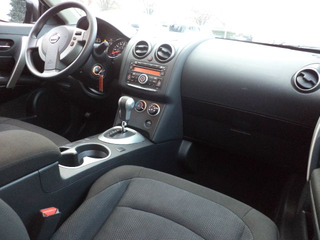 Nissan Rogue Lariat Crew Cab 4WD DRW SUV