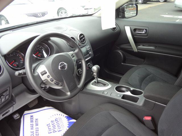 Nissan Rogue Custom LIKE NO Other SUV