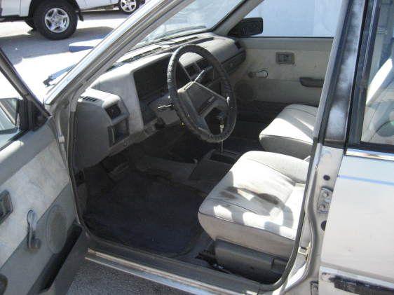 Nissan Sentra 1986 photo 2