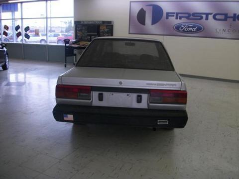 Nissan Sentra 1988 photo 1