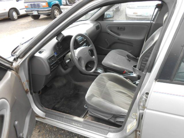 Nissan Sentra 1994 photo 1
