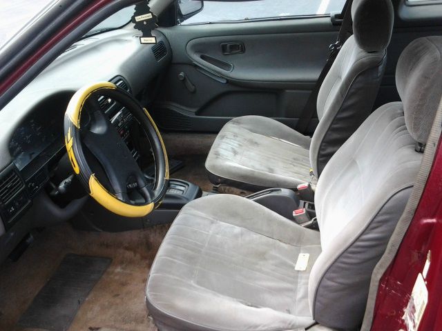 Nissan Sentra 1994 photo 2