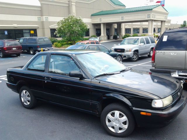 Nissan Sentra 1994 photo 4