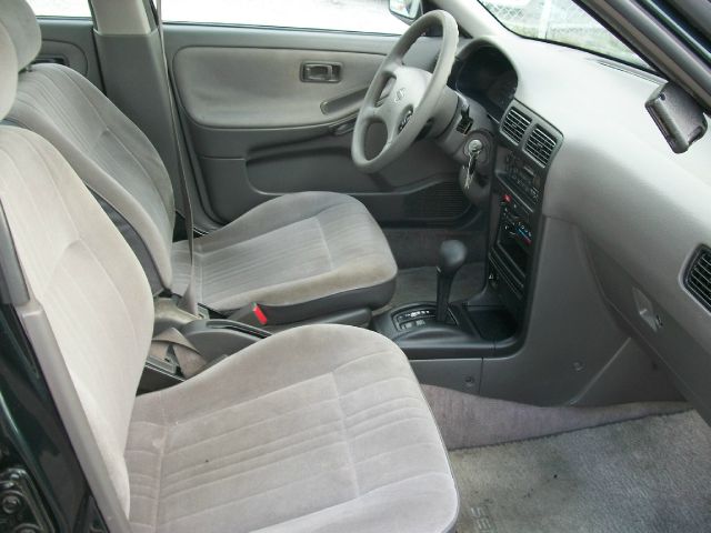 Nissan Sentra 1994 photo 10