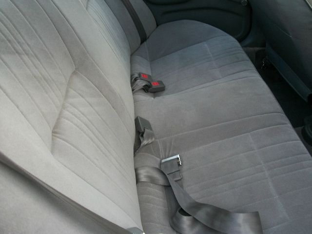 Nissan Sentra 1994 photo 8