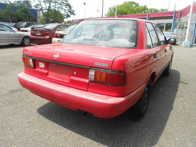 Nissan Sentra 1994 photo 11