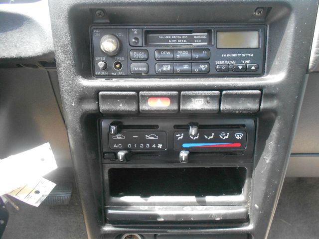 Nissan Sentra 1994 photo 9