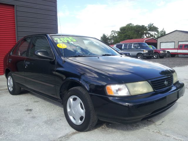Nissan Sentra 1995 photo 4