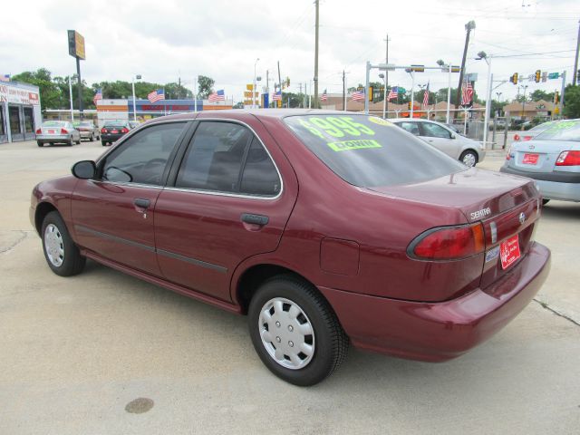 Nissan Sentra 1996 photo 10