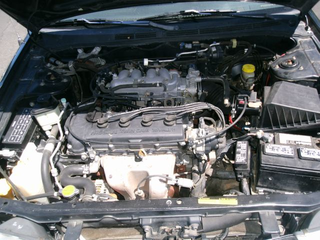 Nissan Sentra 1997 photo 4