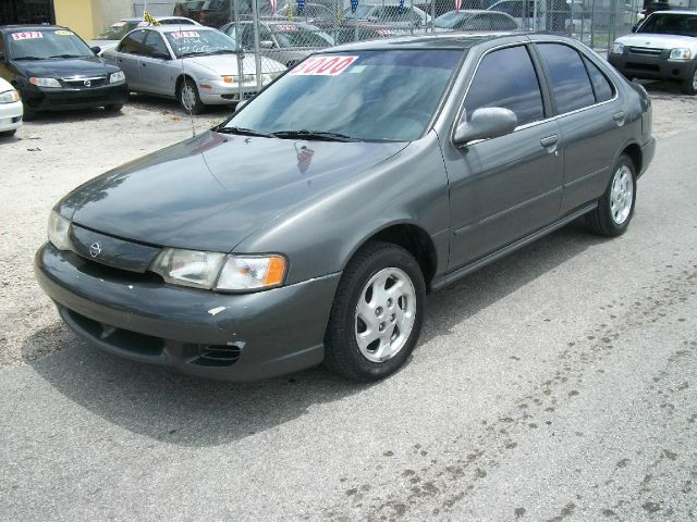 Nissan Sentra 1999 photo 2