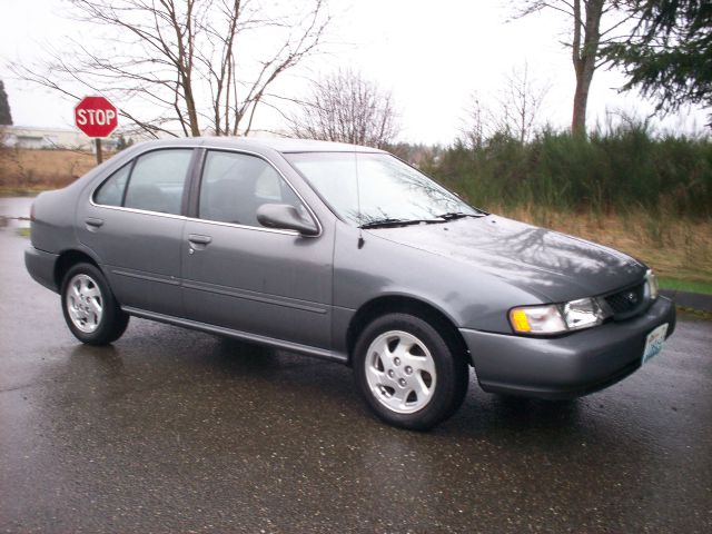 Nissan Sentra 1999 photo 1