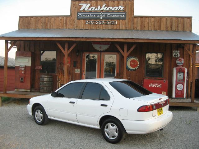 Nissan Sentra 1999 photo 2