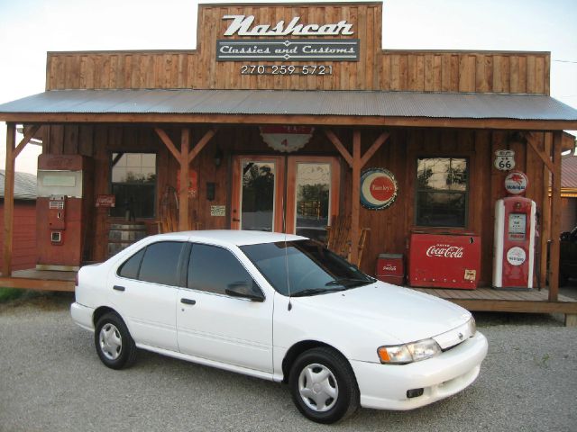 Nissan Sentra 1999 photo 3