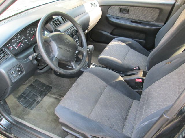 Nissan Sentra 1999 photo 1