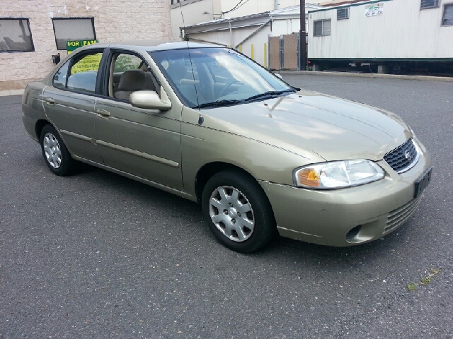 Nissan Sentra 2000 photo 1