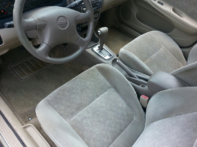 Nissan Sentra 2000 photo 4