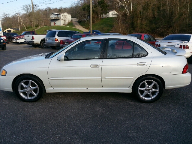 Nissan Sentra 2000 photo 4