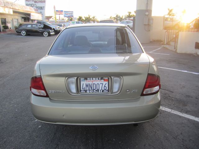 Nissan Sentra 2000 photo 1