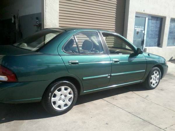 Nissan Sentra 2000 photo 1