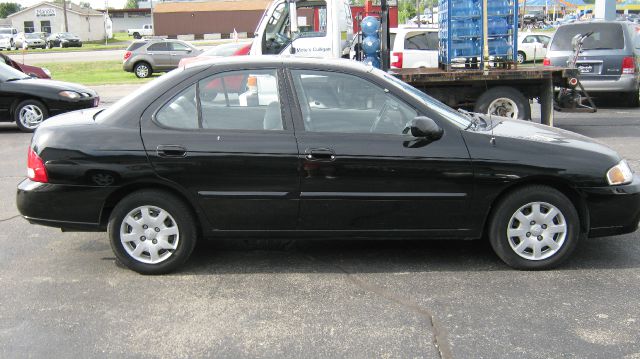 Nissan Sentra 2000 photo 1