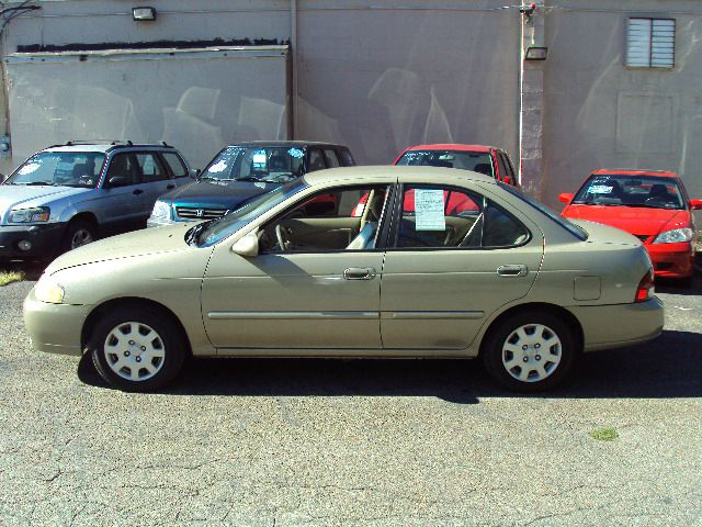 Nissan Sentra 2001 photo 1