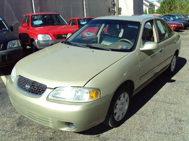 Nissan Sentra 2001 photo 2