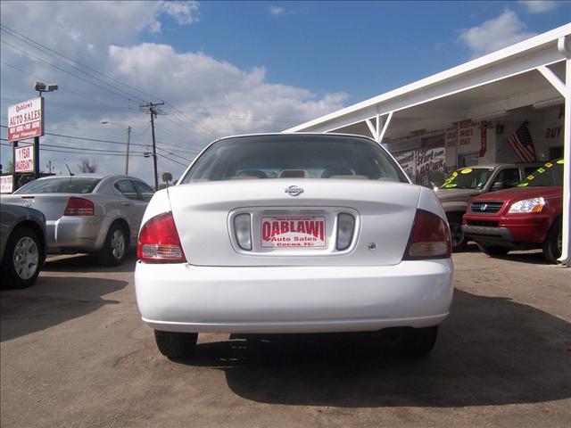 Nissan Sentra 2001 photo 3
