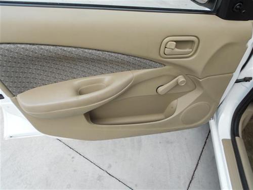 Nissan Sentra 2001 photo 2