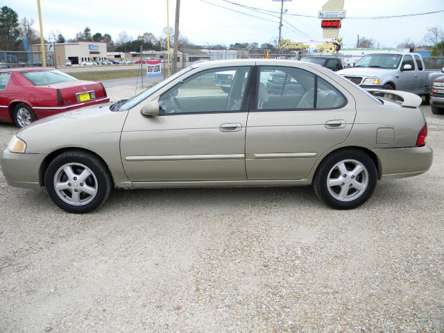 Nissan Sentra 2001 photo 2