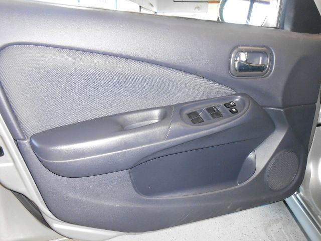 Nissan Sentra 2001 photo 3