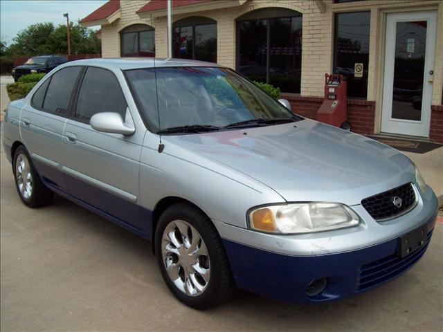 Nissan Sentra 2001 photo 1