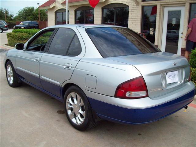 Nissan Sentra 2001 photo 4