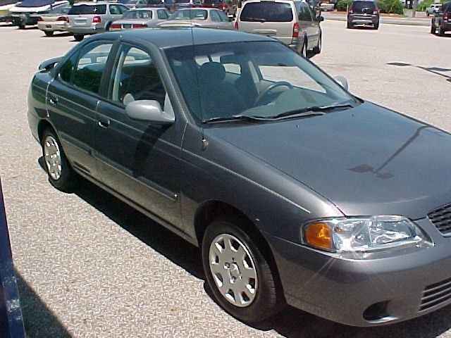 Nissan Sentra 2001 photo 2
