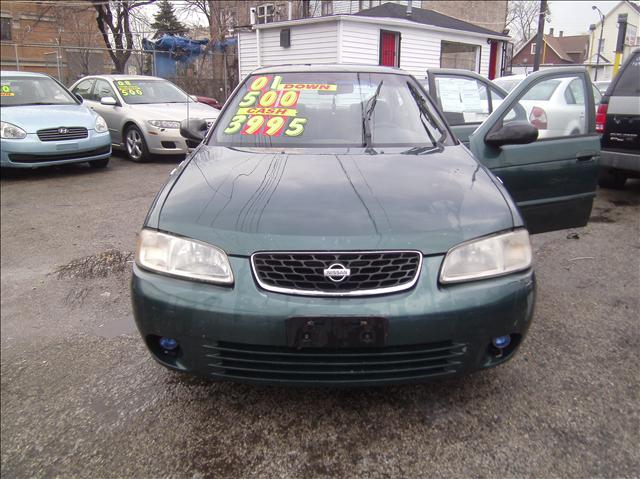 Nissan Sentra 4dr Sdn I4 Manual LE (natl) Sedan Sedan