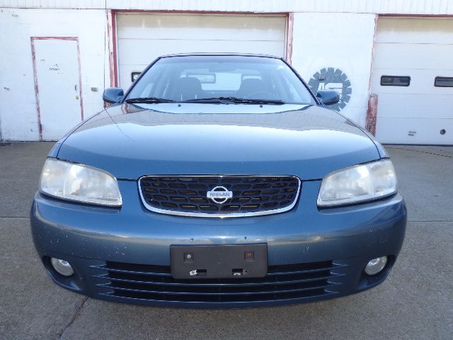 Nissan Sentra 2001 photo 3