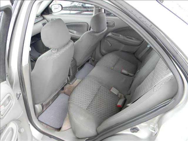 Nissan Sentra 2001 photo 5