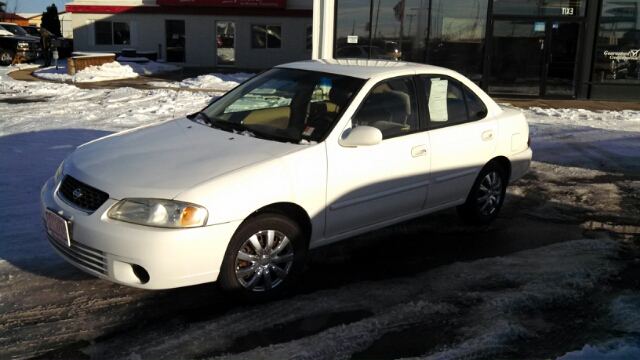 Nissan Sentra 2001 photo 4