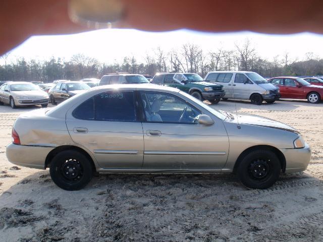 Nissan Sentra 2001 photo 2