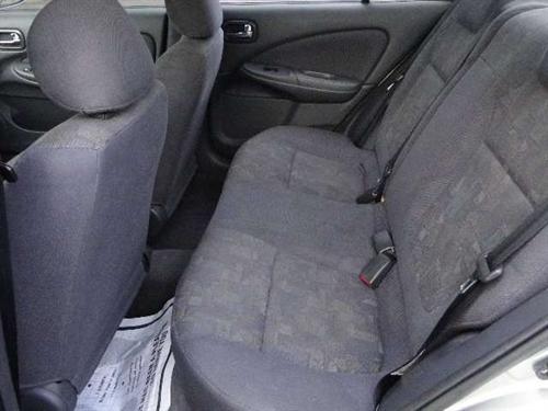 Nissan Sentra 2001 photo 2